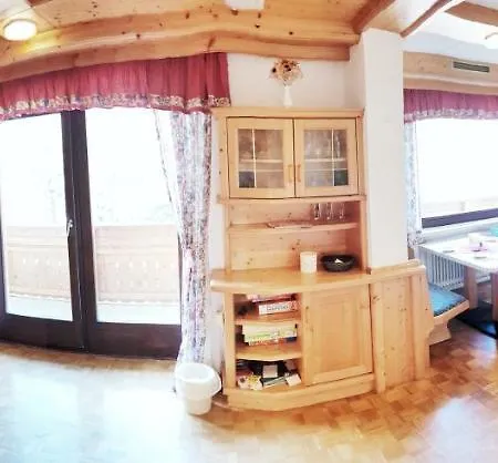 ベッド・アンド・ブレックファスト Haus Panorama ホーエンタウアーン